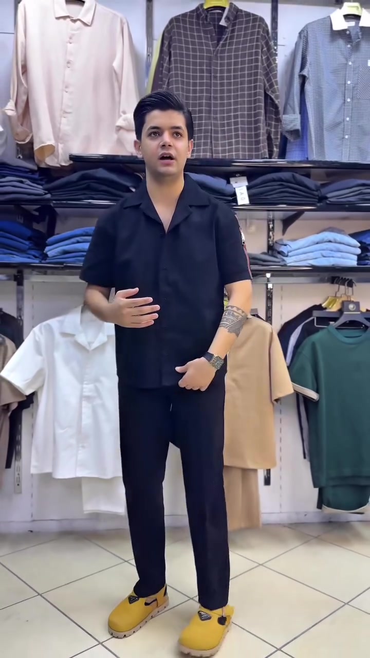 السلام وعليكم سوت كوجي 

قياسات M_XXL  شد 8 قطع 

السعر 10 الاف فقط 🔥🔥🔥🔥 يجي لونين اسود وابيض 

للتواصل واتساب فقط ***********📞📞
