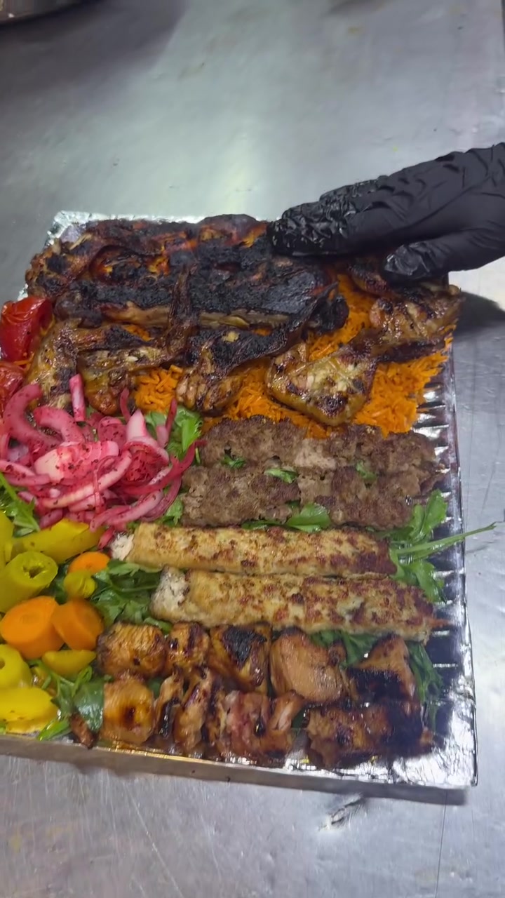 من مطعم مندي الحجي عرض جديد 😍🔥🔥

عنوانا 📍: بغداد كفاءات السيدية مقابل أفران الياسمين 

متوفر توصيل🛵: *********** 
 #بغداد #البياع #السيدية #العراق #الاعلام #التراث #المعالف
