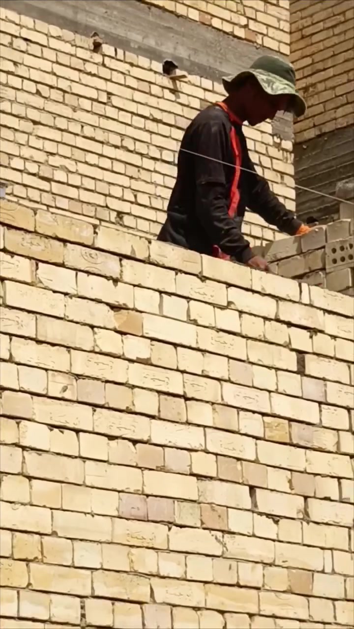 مقاول • إنشاءات • حسام الخلفة