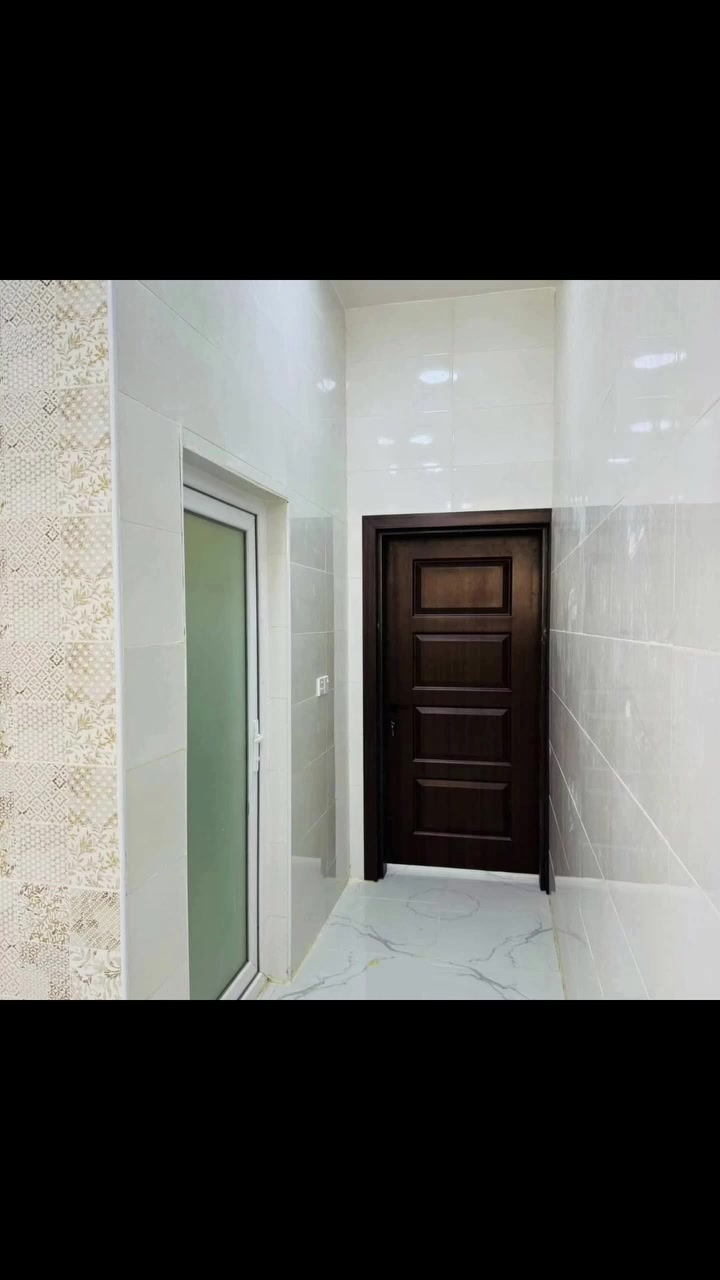 بيت طابو زراعي سند 25 
المساحه 100  خلف الطيارين 
غرفه صاله استقبال مطبخ صحيات خارجي داخلي
كامل خدمات كهرباء مولده شارع ماي تبليط اناره ارصفه
 البناء كونكريت درجه اولى طابق واحد  اناره خزان ماء مراوح كهربائيات مغاسل ماطور ماء  كامل وجاهز للسكن غير مسكون سابقا 
السعر 45
للاستفسار اكثر 👇
***********
