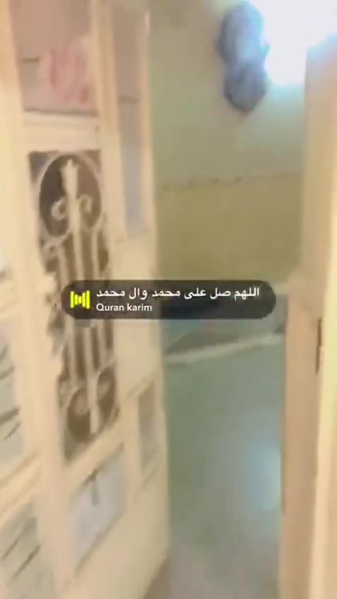 ​🏡 منزل للبيع في مدينة الصدر - موقع مميز جداً 🏡
لكل من يبحث عن السكن المريح والموقع الاستراتيجي، بيت للبيع بمواصفات ممتازة وموقع تجاري/سكني حيوي:

​📍 الموقع: مدينة الصدر، قطاع 38 – فرع واسع وعريض ومبلط حديثاً (مقابل جامعة الأكبر مباشرة).

🚗 الوصول: الفرع شرح ومريح جداً لدخول السيارات، والموقع غني عن التعريف وقريب من كل الخدمات والأسواق .

​📋 تفاصيل البيت:

​

​ [ طابقين،الطابق الأرضي يحتوي ع صاله واستقبال وحمام ومطبخ وغرفه نوم والطابق الثاني  يحتوي على اربع غرف نوم وحمام والطابق الثالث  يحتوي ع سطحين وبيتونه  ...]

​ [يحتاج الى ترميم بسيط ووجاهز للسكن]

​الخدمات: ماء، كهرباء مستقرة، مجاري، والفرع مبلط بالكامل.

​💰  (للاستفسار عن السعر النهائي يرجى المراسلة).

​📞 للتواصل والاتصال:

للمزيد من المعلومات أو لمعاينة البيت، الاتصال على  [ ***********]
