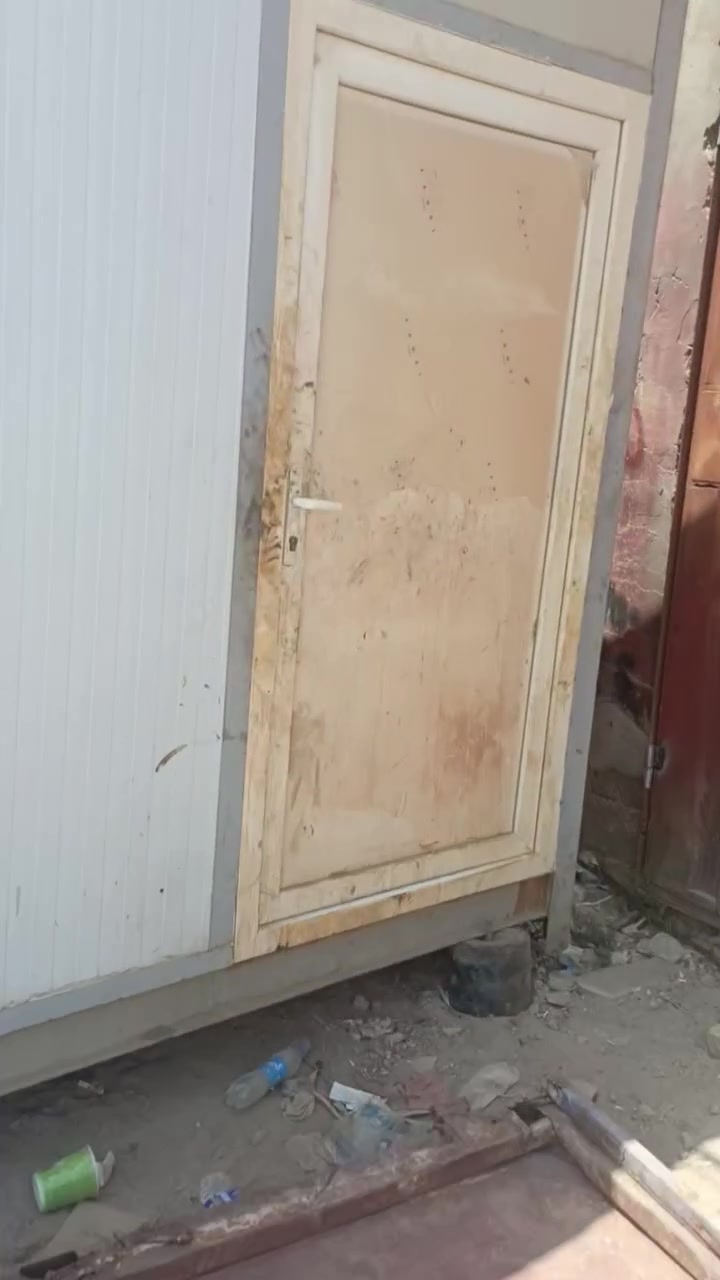 السلام عليكم كرفان اللبيع نضيف كاعيه شيلماناتزكام 6في 3
الرقم ***********

