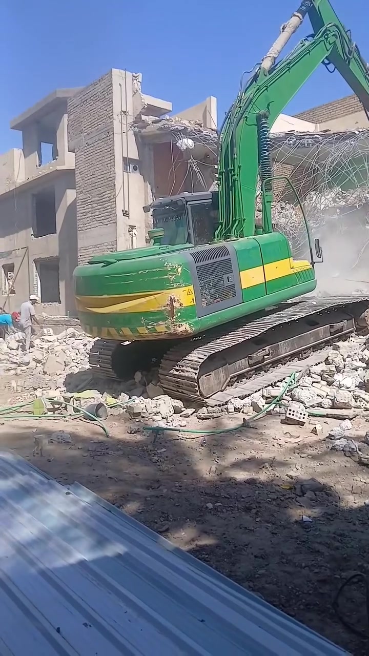 ‎⭕️ تفليش الدور والمباني 🏢🏠
‎⭕️ قلع ودفن وحدل قطع الاراضي 🚜
‎⭕️ وتجهيز السبيس والجلمود⛰
‎⭕ في جميع مناطق بغداد  🇮🇶
‎⭕️ للاستفسار الاتصال على الارقام التاليه: ‏‪***********
