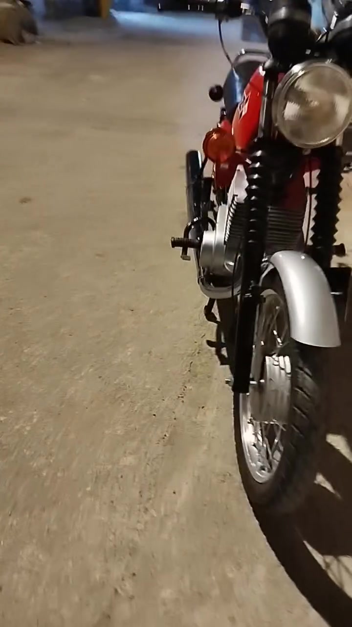 مكلف بلنشر أصولي رقم أنكليزي بصره 
شراي باقي تفاصيل ***********
