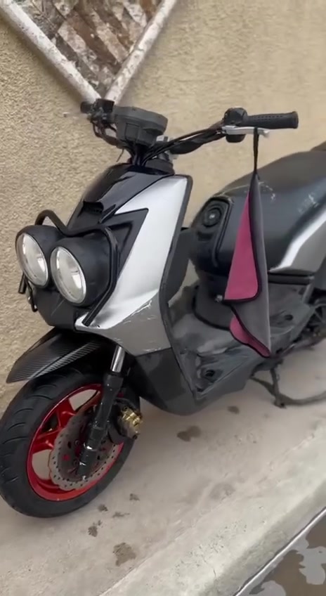 سكنس جبلي • ام عيون • كفالة