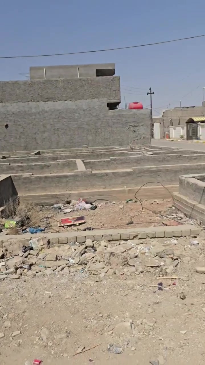 اللهم صل على محمد وآل محمد
🏡 قطعه ركن للبيع تصير على شارعين 
📍 العنوان: حي الجهاد خلف المحكمه المكان كلش حلووو
📐 المساحة:       300 متر
↔️ الواجهة:         15 متر
↕️ النزال:           20 متر
__________________
  مبني بيه اساس 
والسعر حلووو ان شاءالله 
__________________
ارجو متابعة الحساب على التكتك باسم بيع وشراء عقارات البدير
________________
المعرفة السعر اذكر بالتعليقات
اللهم صل على محمد وآل محمد
يوصلك السعر
او مراسلة الصفحة او الاتصال على الأرقام الموجوده
***********
***********
مكلف بالنشر
