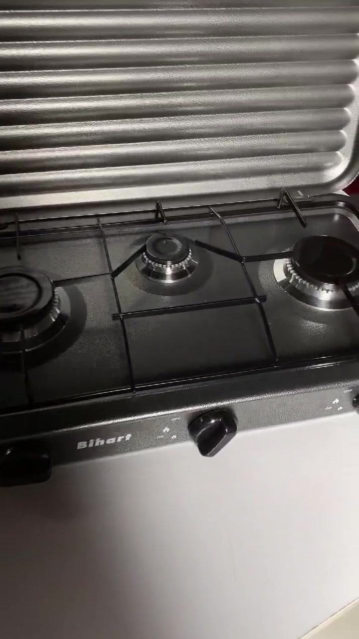 🔥🍳 طبخ سريع بكل مكان ويا طباخ الغاز العملي من Bihart!

تصميم فاخر وصغير، مثالي للبيت والرحلات، يوفر طبخ سريع وأداء قوي مع استهلاك قليل للغاز 💨

خفيف وسهل الحمل، مناسب للمطابخ الصغيرة والسفر 🏕️✨