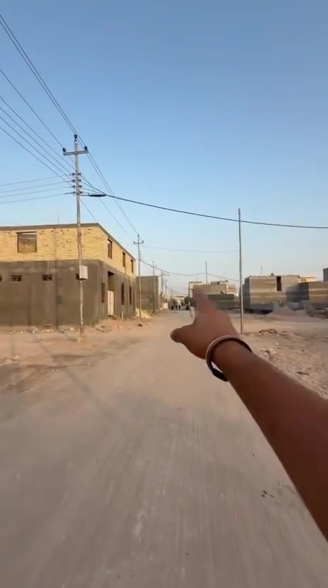 دار سكن في منطقة التنومة خلف مدرسة الانفال طابو صرف زراعي مساحة 120 متر بناء حديث للعلم تم تركيب محجر الدرج والباب الخارجي والمنزل جاهز للسكن مباشر عقارات الاسدي 

فلاح الاسدي 
***********
***********
