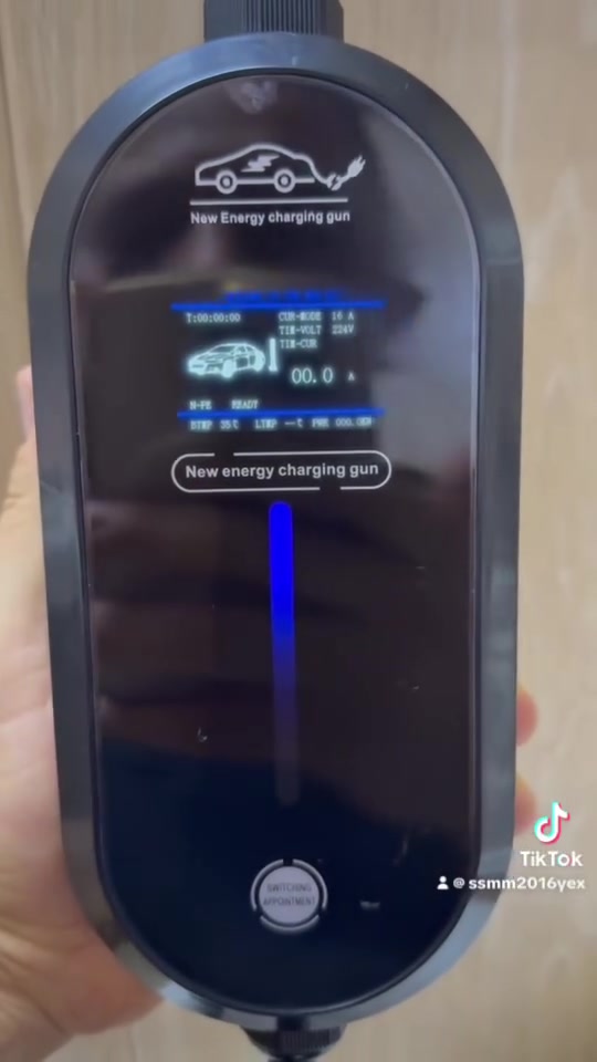 شاحنه BYD رقم وتساب ***********  موجود جمله و مفرد بي نضام ايرث و نضام حمايه وضمان سنه استبدال
موجود كيبل 5 متر و 10 متر
