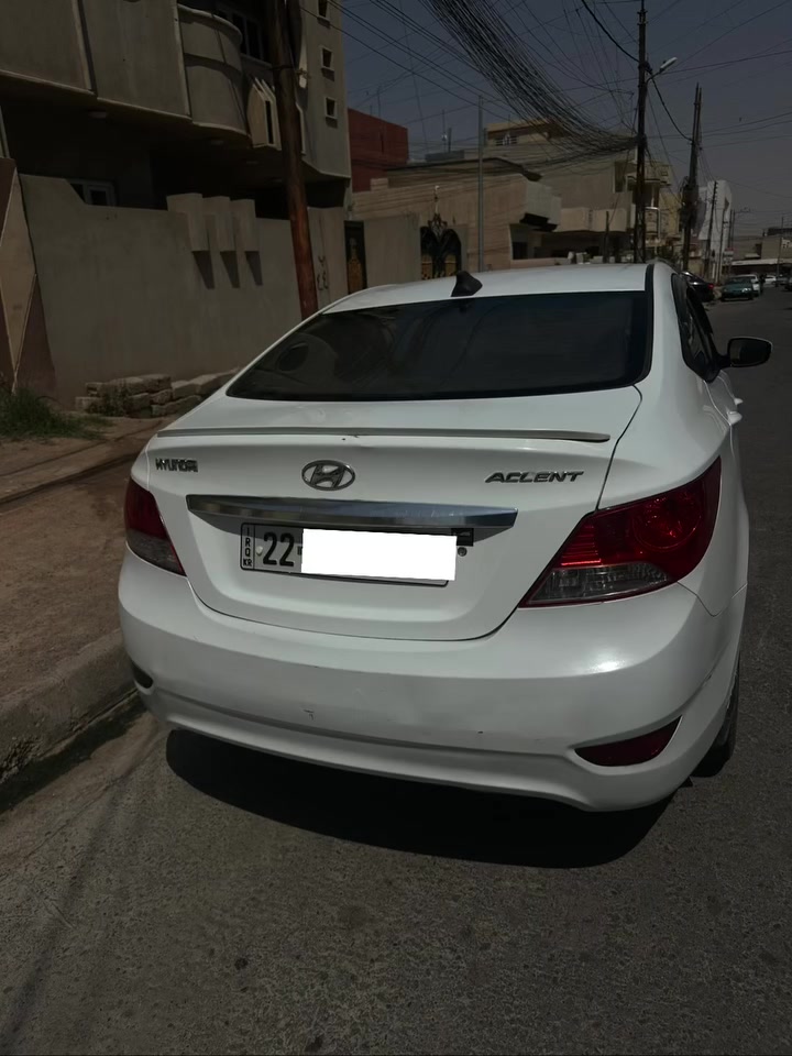 اكسنت 2012 للبيع
وارد كوري 
محرك حجم 16 
كير AT 
طخم جديد 
تبريد شغال 
سنوية رقم اربيل غير نافذ 
ضرر تبديل بوند وجمالغ وبعض ملاحظات 
سيارة استخدام شخصي 
الرقم *********** 
سعر 87 وبيها مجال
