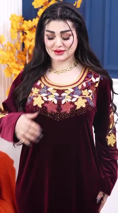 ملابس • ٣ درزن • اخير