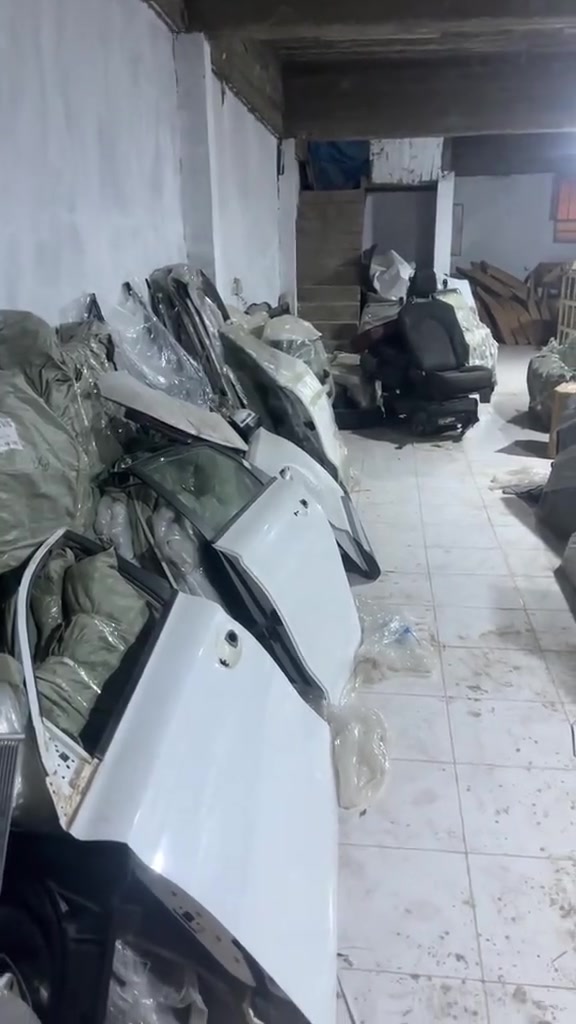 ماڵی صینی 
متمانە و کوالێتی لە یەک شوێندا! 🚗💨
پێویستت بە باشترین پارچەی یەدەگی ئۆتۆمبێلە صینییەکانە؟ چیتر مەگەڕێ!
ئێمە لێرەین بۆ ئەوەی باشترین و باوەڕپێکراوترین پارچەت بۆ دابین بکەین بە گونجاوترین 
ماڵی صینی، دڵنیایی بۆ سەیارەکەت!
ئۆتۆمبێلەکەت صینییە؟ پارچەی ئەسڵی و باوەڕپێکراوت دەست ناکەوێت؟ 🤔
لە "ماڵی صینی"، هەموو ئەو پارچانەمان بۆ ئامادە کردوون کە سەیارەکانتان پێویستییەتی.
✅ باشترین کوالێتی پارچەی یەدەگ.
✅ گونجاوترین نرخ لە بازاڕدا.
✅ مامەڵەیەکی پیشەیی و خێرا.
سەردانمان بکەن و جیاوازی کوالێتی ببینن!
📍ناونیشان ( سلێمانی _ ناوچەی پیشەسازی فەرع تاقیگەی هیمەت ) 
📱 بۆ زانیاری زیاتر و داواکاری:
***********
***********
💡 :
#ماڵی_صینی #سلێمانی #spareparts #kurdistan #hawler #hawler_slemani_dhok_karkuk_hallabja #carrepair #slemani #بغداد
#BYD #hawler_slemani_dhok_karkuk_hallabja
#Chery #Tiggo #Geely #Changan #MG #Haval #BYD #جیلی #چێری #شانگان #هاڤاڵ
