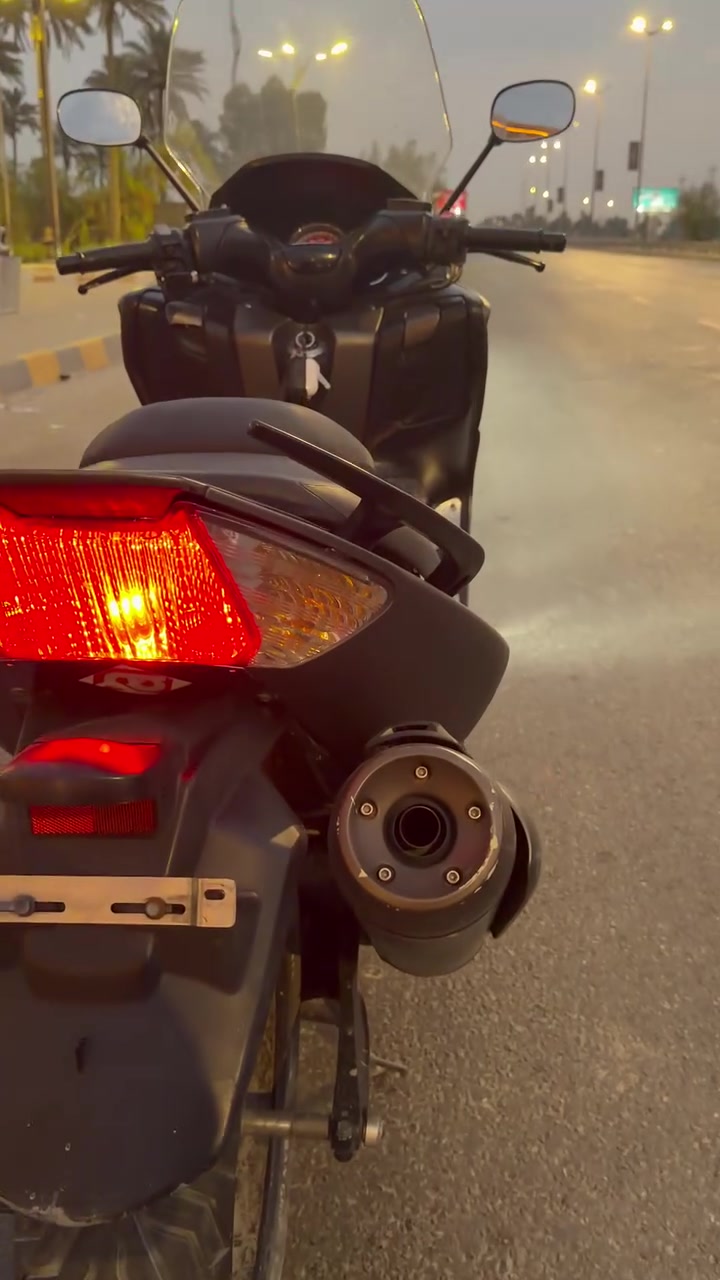 T MAX
سلام عليكم للبيع شباب الدراجة كفالة عامة بيها كفرات جاية bsdmax رياضي اصلية
الدراجة بلادية ونقص برغي مابيها 
الشراي بس يتصل رحمه الوالديكم
***********
