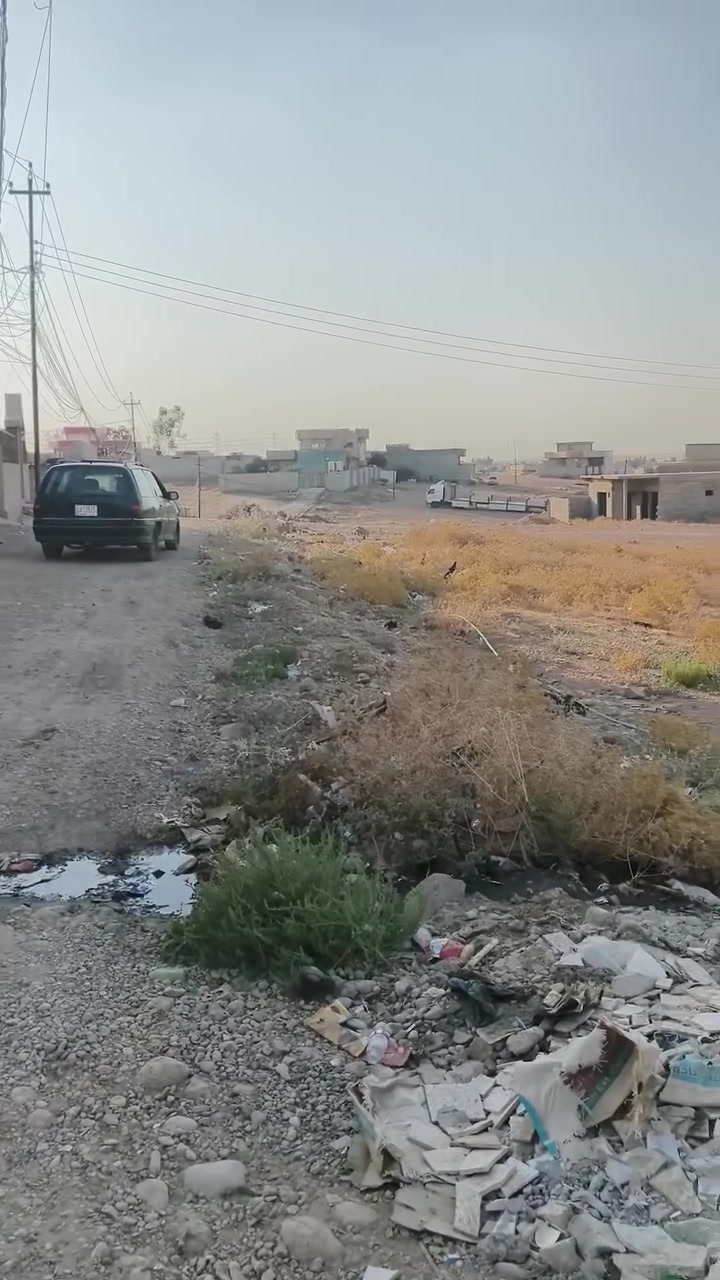 ارض للبيع  ركن المساحة ٣٤٢  الواجهة ١٩متر  العنوان القوسيات بتجاه جسر السادس  اوراقها كامله +وصل بلديه السعر ٢٢ مليون للاستفسار الاتصال ع الأرقام *********** /***********
