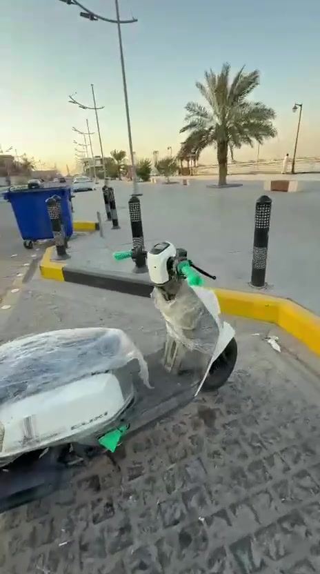 سلام وعليكم بوليس نوزل كفاله عامه صارلها يومين نازله رمبه وصلها موجود دراجه مكانها بصره رايدها 1300 وبيها مجال رقمي ***********
