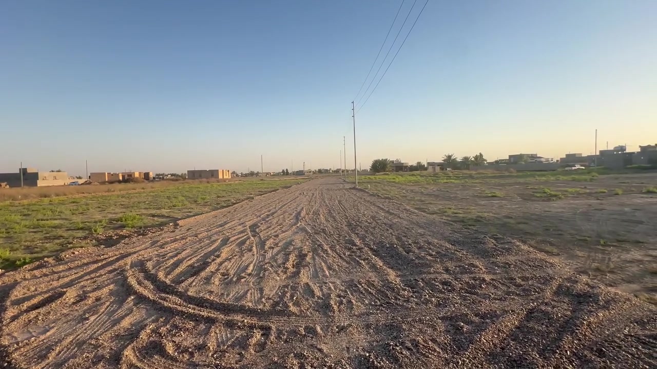 يتوفر لدينا قطع أراضي للبيع في الرمادي الجزيرة طريق الثرثار خلف طاحونة

تتوفر جميع الخدمات من ماء و كهرباء و مدارس 

مساحته كل قطعه 200 م
الوجه 10م
النزال 20 م
شارع 10 م
طابو زراعي سند 25 
تنازل مباشر 

سعر القطعه 11 مليون وقابل للتفاوض

08731921006 احمد
