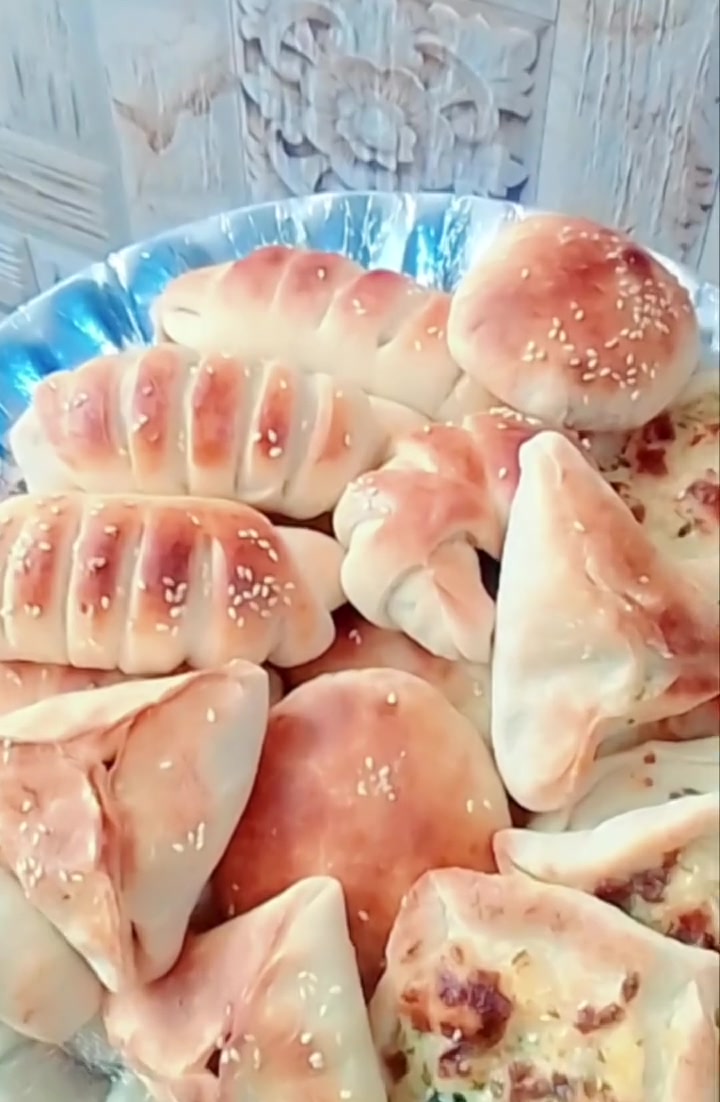 فطائر طازجة ولذيذة من طعمنا غير 🤍
تشكيلة منوعة من الفطائر، محضّرة بحب وبنظافة، وطعم يخليكم تطلبونها مرة ومرتين 😋❤️
🧀 فطائر جبن
🥩 فطائر لحم
ومزيد من الأصناف حسب الطلب 🌸
سوّيناها لجمعاتكم ولمّاتكم الحلوة 🥰
📍 بابل – حي الصحة
🚗 يوجد توصيل داخل الحلة
📩 للطلب مراسلة الصفحة

