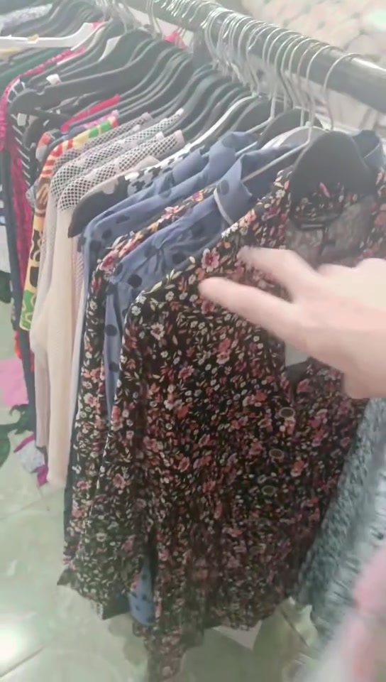 شلعة ملابس • ٥٠٠ قطعة • اربيل