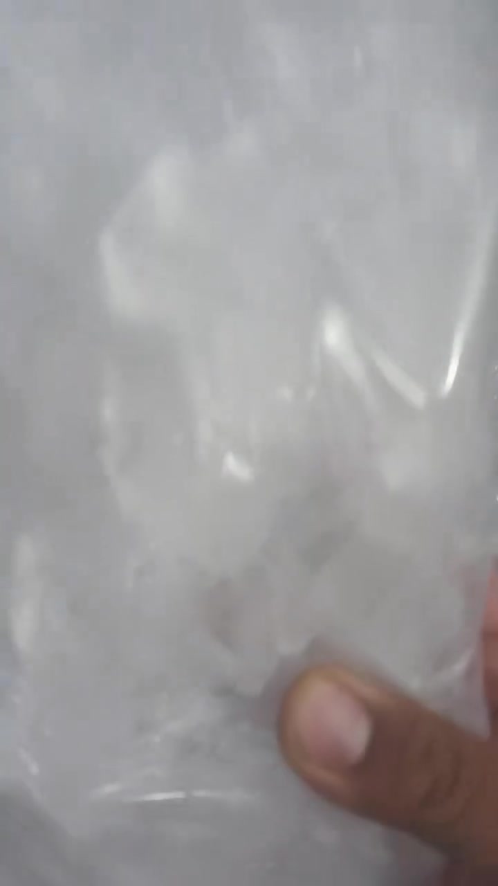 ***********
