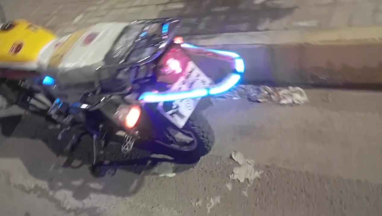 سلام عليكم ايراني موديل 21فول جاهز من كلشي محرك بلادي سبانه ممدود علي ترايك للبصره معدلك 120 كامل من كلشي ربع متحط علي سعر 575وبي مجال بصيط المكان الصقلاويه ***********
