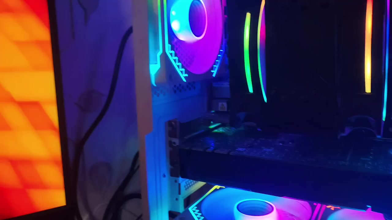 GTX 1080 8GB
الكارت نضيف كلش
حرارته تحت الضغط 76
السعر 185 الف
مكاني بغداد / ***********
