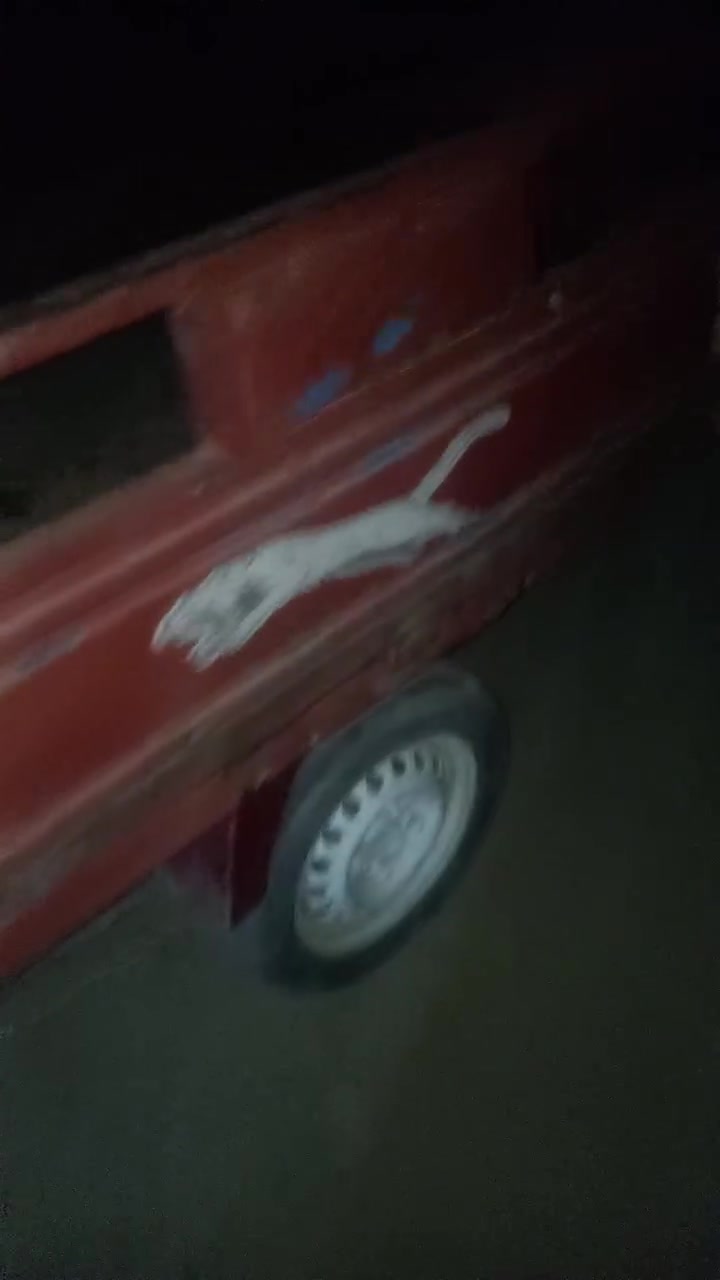 سلام عليكم ستوته لبيع ستوته ما مخسوله باس ستوته نضيفه بيه باس باب طاكه سعره 650 بيه مجال الشراي مكان بل حله هذه رقمي ***********
