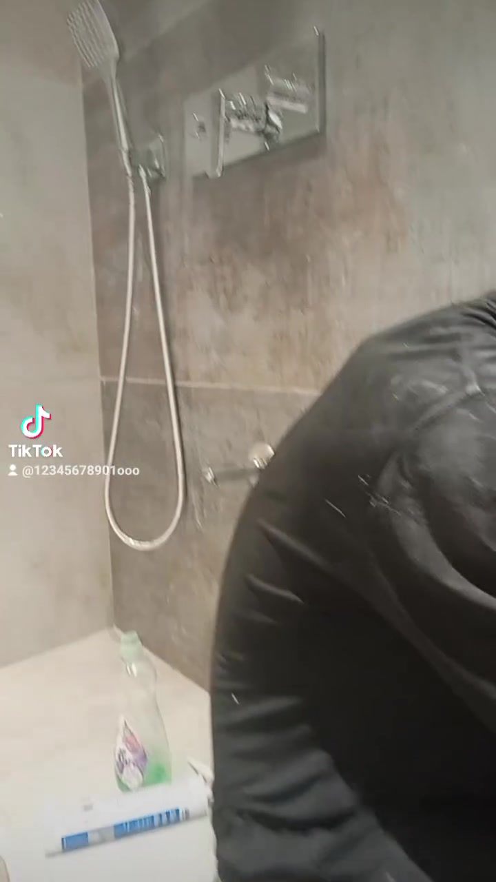 السلام عليكم تاسيس كهرباء ماي مجاري في النجف الاشرف حاليا متفرغ للعمل  *********** واتساب

