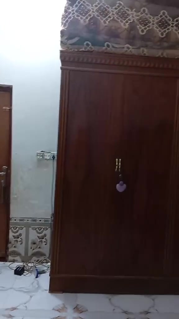 غرفة أخشاب عراقي نضيفه للبيع عنوان الشطرة
السعر  خاص أو اتصال ***********
