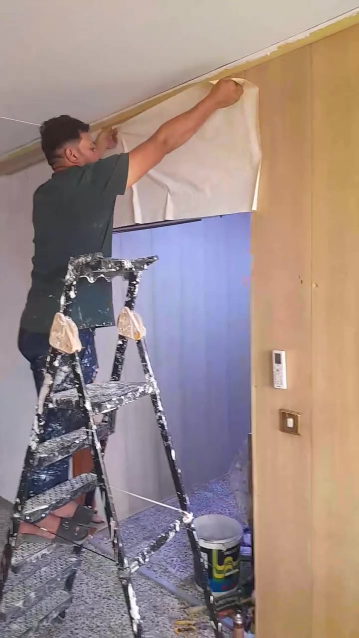 نصير الصباغ لعمل جميع الاصباغ والديكورات ***********
