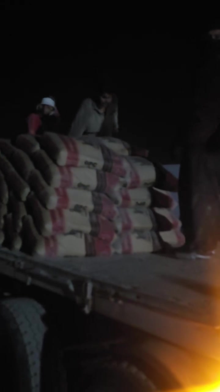 سمنت كركوك الأصلي بسعر أقوى من المصدر! 🏗️⚡
​وصلتنا وجبة جديدة بتجهيز ممتاز وجودة عالية، والخبر الأهم: نبيعك بأسعار أرخص من كركوك نفسها! 💥🏷️
​💡 تجهيز سريع - جملة ومفرد
📞 للتواصل والحجز:
***********
***********
📍 العنوان: سكلة عبد الرحمن السلام - ديالى / قره تبه - طريق الداخل (المشروع)
​جودة ترفع البناء، وأسعار تكسر السوق
