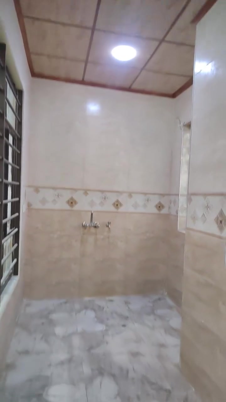 شقه للايجار في حي السماح قرب جامع طه تحتوي ع غرفه نوم و استقبل و هول ومطبخ وصحيات سعر الايجار 250
***********
*********** 
شقه للايجار في حي السماح قرب جامع طه تحتوي ع غرفه نوم و استقبل و هول ومطبخ وصحيات سعر الايجار 250
