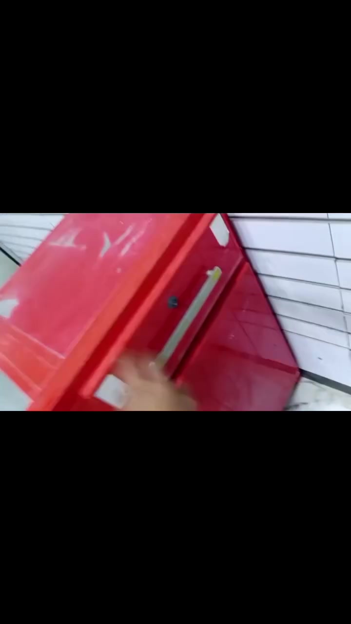 ميز ألمنيوم • مستعمل قليل • البصره الهارثه