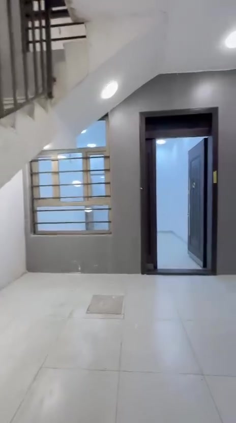 🏠 شقة للإيجار | حي دراغ – المنصور

📍 موقع مميز في حي دراغ  
🏢 متوفرة كافة الطوابق  
🛗 بناية نظام مصعد  
🛏️ غرفتين نوم  
🛋️ صالة  
🍳 مطبخ  
🚿 خدمات  

🎓 مخصصة للطالبات  
💰 الإيجار: 900  ألف دينار فقط 

للاستفسار والحجز، تواصلوا ويانه 
واتساب ***********
*شركة المنصور العقارية
