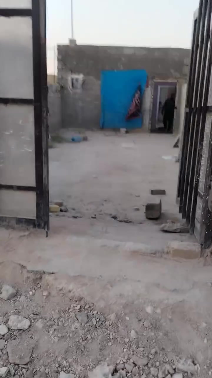 بيت لبيع مساحته 100 متر واجه 5 ونزال 20 سند زراعي 25
بي غرفه وصاله
شارعه 6متر
بيت نضيف
سعر 15وبي
مكان بابل الحمزه الغربي حي بابل
***********
