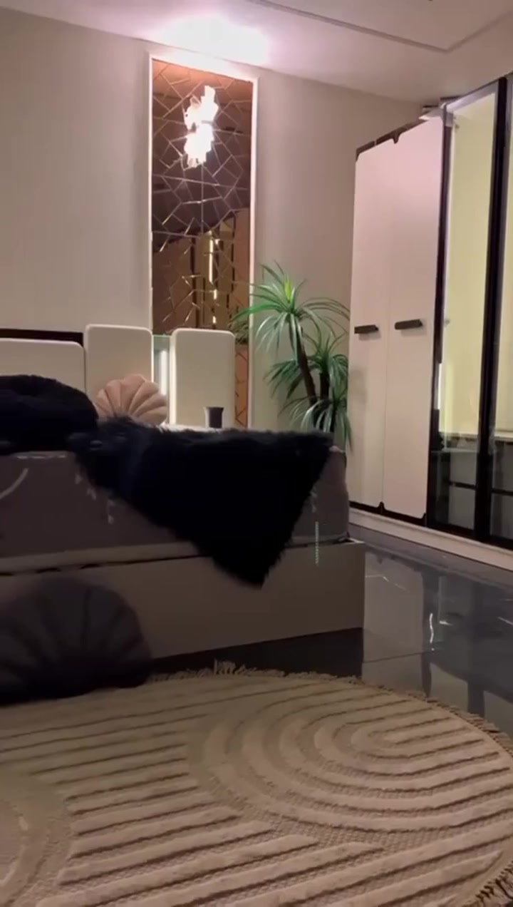 *موديل       فيروزه*

*7 قطع          كنتور ملحق*       💰💰

 برغي وجوي حديد                🔩🔩

إناره بالكنتور والكوميديات والميز تواليت             🥰🥰

ابواب المنيوم وزجاج      شفاف       فوما 

*مجرات داخليه بالكنتور*       🎁🎁

*السرير مخزن*           🆘🆘

••         ☄️     950 الف شامل نقل والشد لبغداد للحجز تواصل ع رقم واتساب ***********          ☄️       ••

🆘🆘🆘🆘🆘🆘🆘🆘🆘🆘🆘🆘

