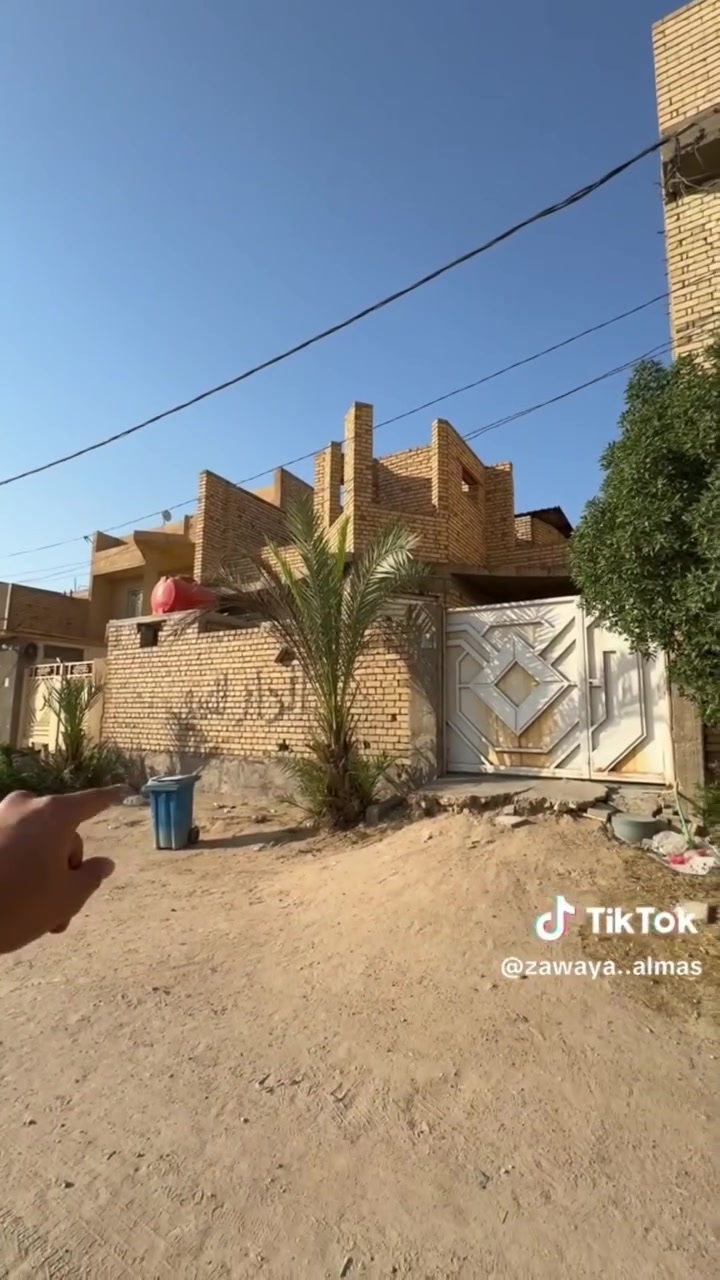يتوفر بيت حي الفارس المساحة 200 متر الواجه 10 ونزال 20 الموقع على حديقه طابو صرف السعر 230 مليون الاستفسار ‏‪***********‬‏
