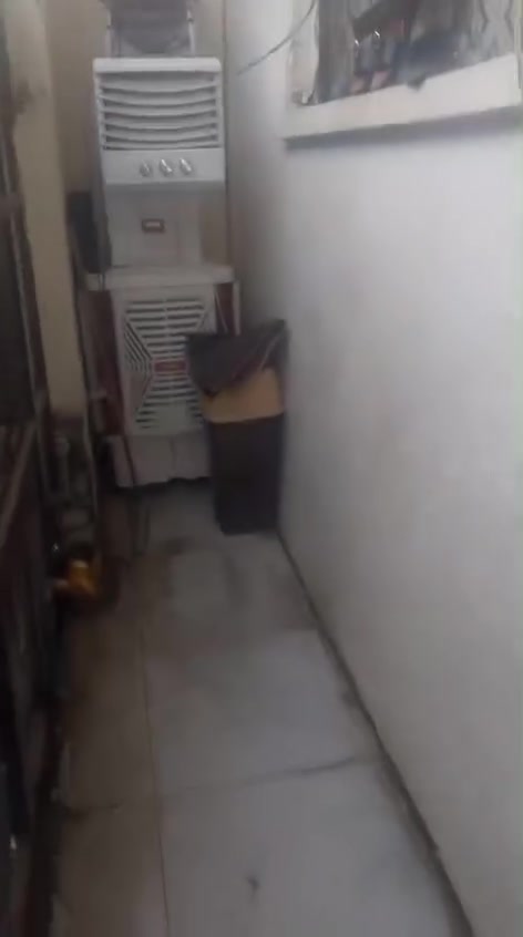 السلام عليكم يوجد بيت بسويب زراعي للبيع مساحه ٥٠ متر نضيف كلش واضح بالتصوير ابكاع رائد حميد السعر اب 40 وبي مجال قليل مستعجل على بيعته التواصل على  رقم موجود  ***********
