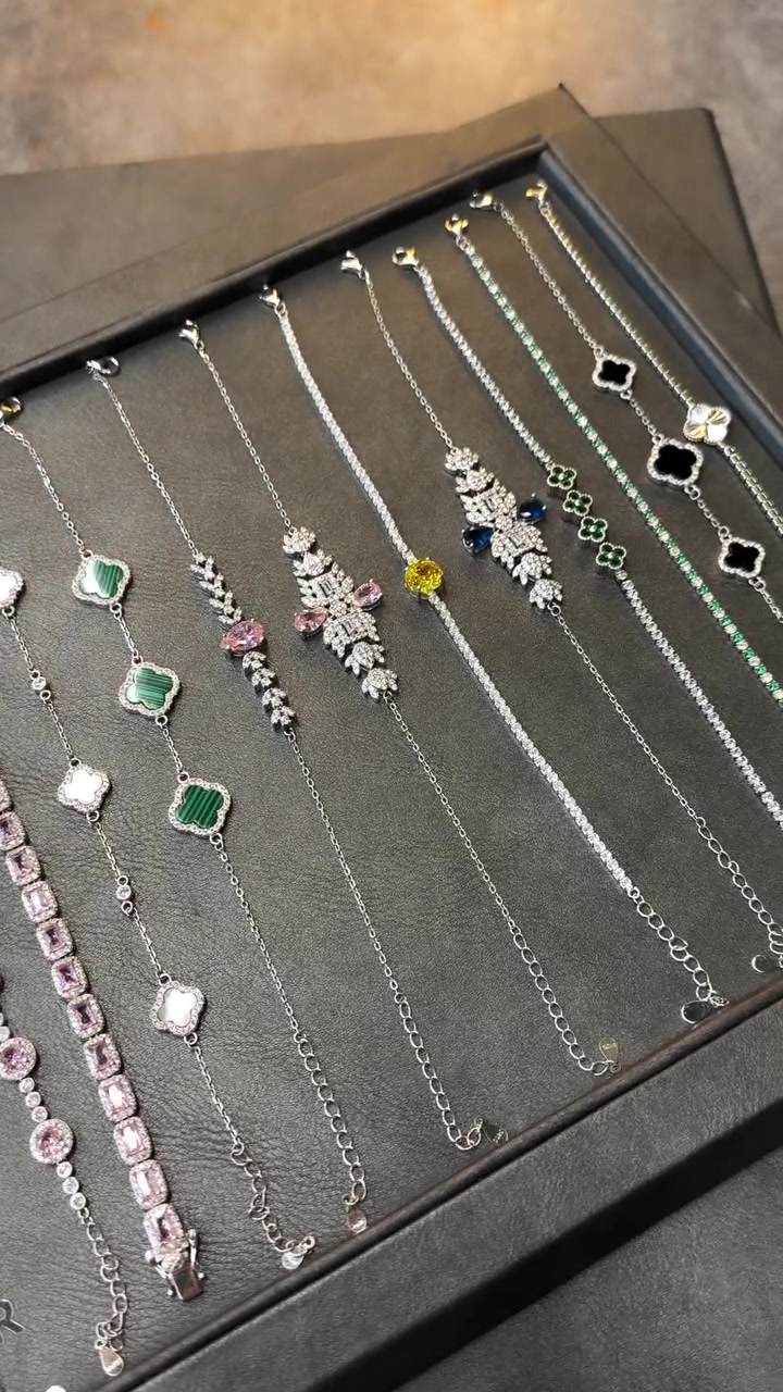 New Collection✨💎
ROMA SILVER 💎
📞***********

نص مكتوب في الصور:
- A SILVER