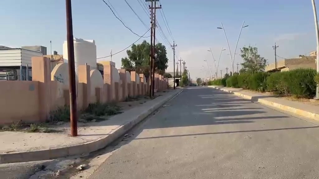 دار 🏠 معروض للبيع في حي الكفاح شمالي قرب مستوصف الكفاح ومدرسه المقدسي البيت طابقين مكون من أربع غرف واستقبال المغاسل والارضيه سيراميك بالكامل والسعر 50 بي مجال ‭***********‬
