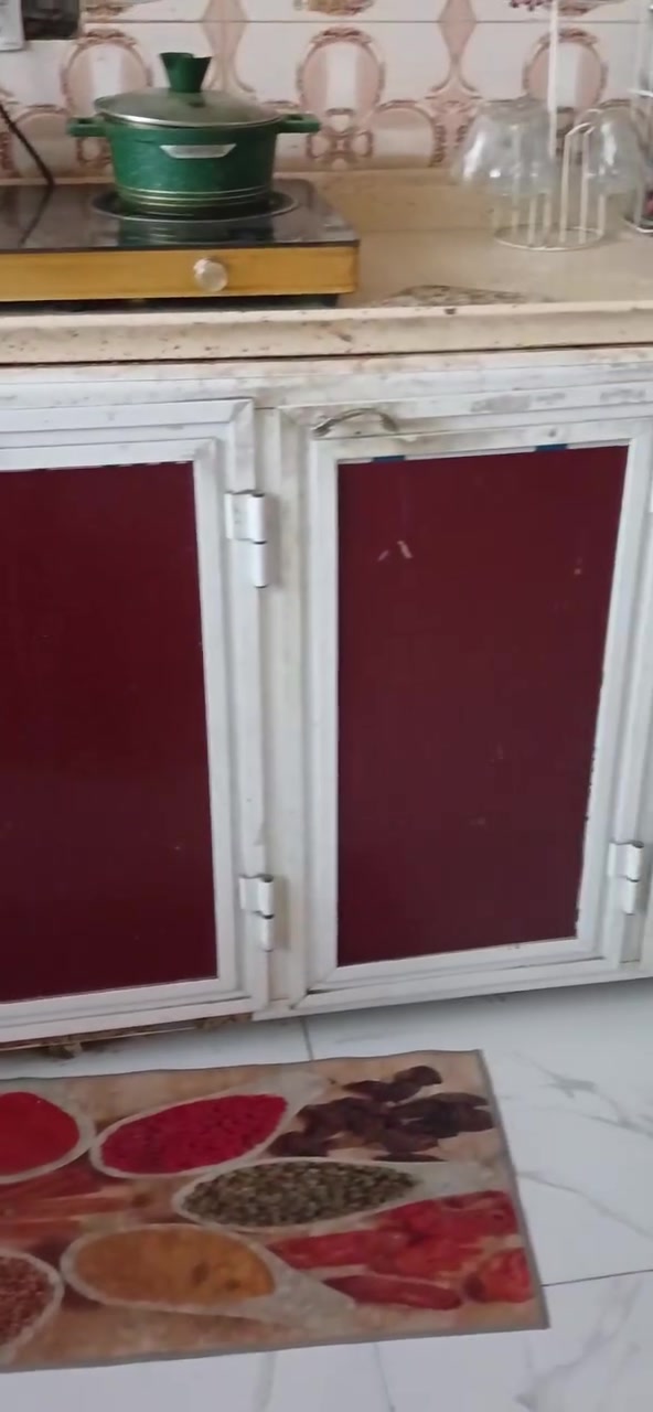 كاونتر للبيع سعر 500 شغل  ممتاز 
طول 2متر ونص + سنك ابو متر كله مرمر 
البصره قضاء القرنه بني منصور مزرعه 
هاتف ***********
