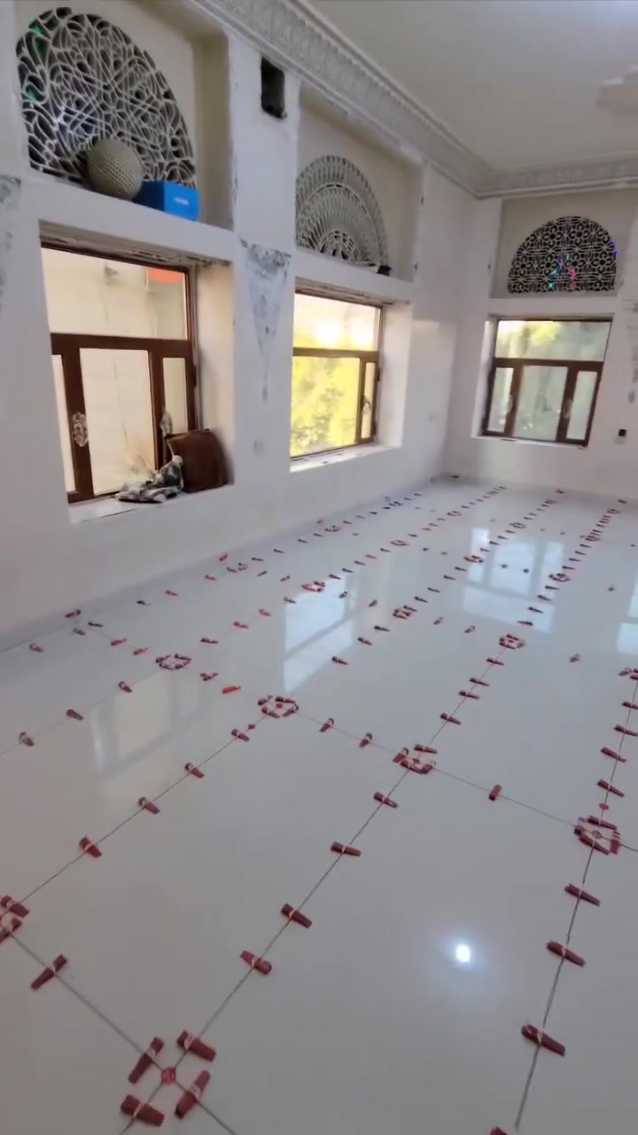 خلفه مصري تركيب جميع انواع السراميك والبورسلين ببغداد شغل درجه اوله تسليم هندسي ***********
