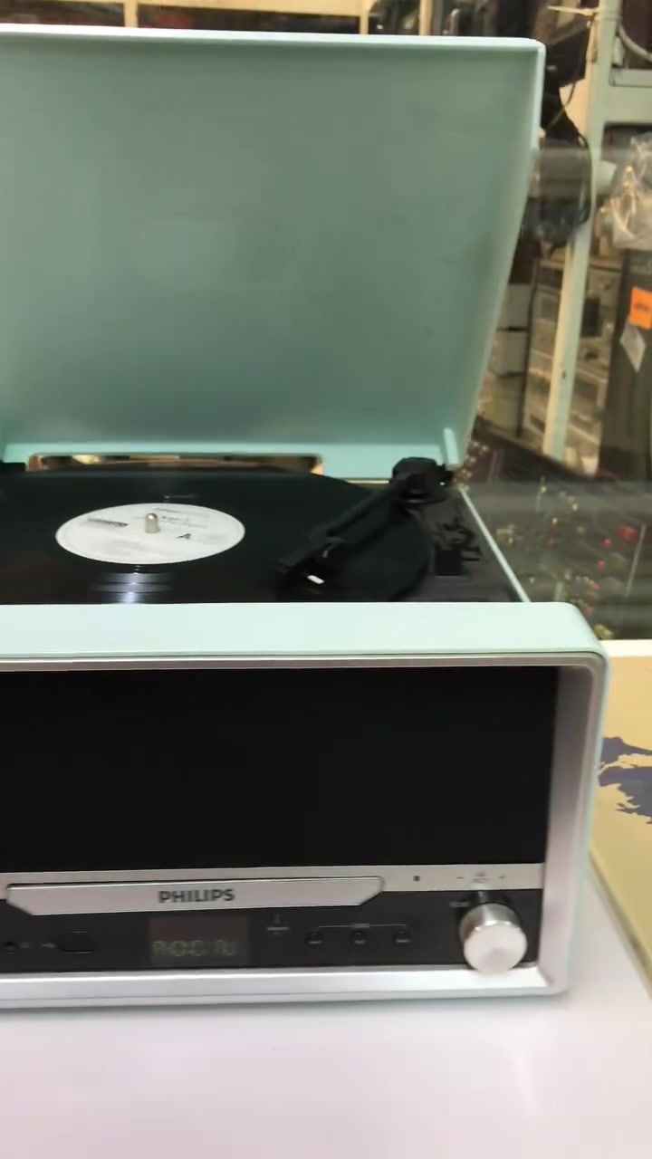 PHILIPS CD PLAYER TURNTABLE
USB BLUETOOTH AUX RADIO FM
( کوردی • عربي )

🟢توصيل موجود الي جميع المحافضات
🟡گەياندن هەیە بۆ هەموو شوێنێک

🟠مــعـرض هــونـەر
🔸للـصوتــیات(امبلیفایر• سماعة• رادیو• انتیك• مایكروفون)
🔸عــنـوان• اربیل سوق بالة • شارع اربعین
🔸مـوبایـل• ***********
                   ***********

🔵پـێـشانـگای هــونـەر
🔹بۆ ئامێری دەنگی و کارەبایی(ئیمپلیفایر• سەماعە• ڕادیۆ• مایکرۆفۆن)
🔹ناونیـشان• هەولیر • بازاری لەنگەی ٤۰م
🔹مـــۆبـایـل• 
***********
***********

•••••••••••••••••••••••••••••••••••••••••••••••••••
#iraq #kurdistan #duhok #zaxo #hawler #karbala #slemani #erbil #baghdad #kurd #kurdish #akre  #karkuk #kuwait #najaf
#amplifier #audio #subwoofer #sound #music #audiophile #bass #stereo #amplifiers #speaker #soundsystem #speakers
#اربيل #العراق #بغداد

نص مكتوب في الصور:
- +964 750 461 2285 اربيل - سوق بالا - شارع اربعين - مقابل كراج بالة هونر Hunar
- +964 750 461 2285 اربيل - سوق بالة - شارع اربعين - مقابل كراج بالة Hunar
- +964 750 461 2285 اربيل - سوق بالة - شارع اربعين - مقابل كراج بالة هونر Hunor
- +964 750 461 2285 اربيل - سوق بالة - شارع اربعين - مقابل كراج بالة هونر Hunar
- +964 750 461 2285 اربيل - سوق بالة - شارع اربعين - مقابل كراج بالة هنور Hunar
- +964 750 461 2285 اربيل - سوق بالة - شارع اربعين - مقابل كراج بالة Hunor