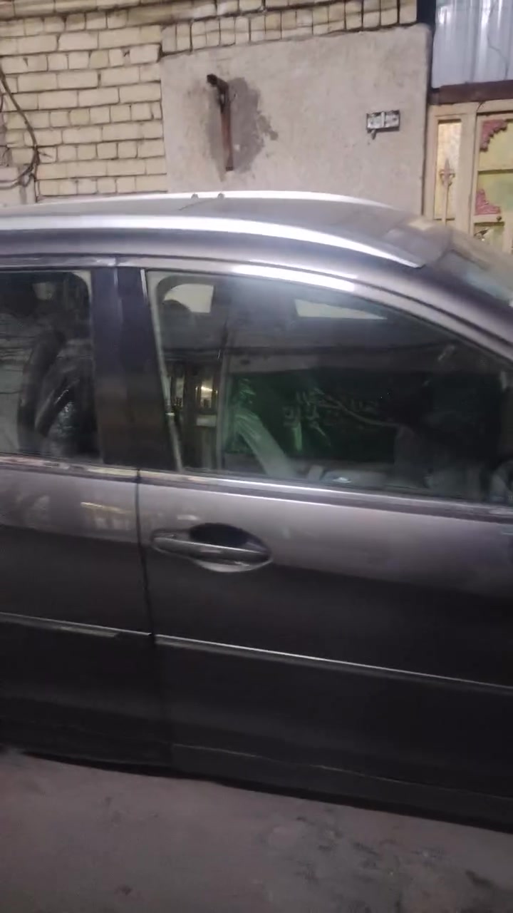 هوندا CRV موديل 14 باسمي رقم دولي محرك وكير خير من الله تبريد شغال سيارة مكفولة من التبديل والصبغ فتحت سقف سلايت شغال تحكمات استيرن شاشة أي أستفسار رقم موبايلي *********** والسعر 100 ورقة
