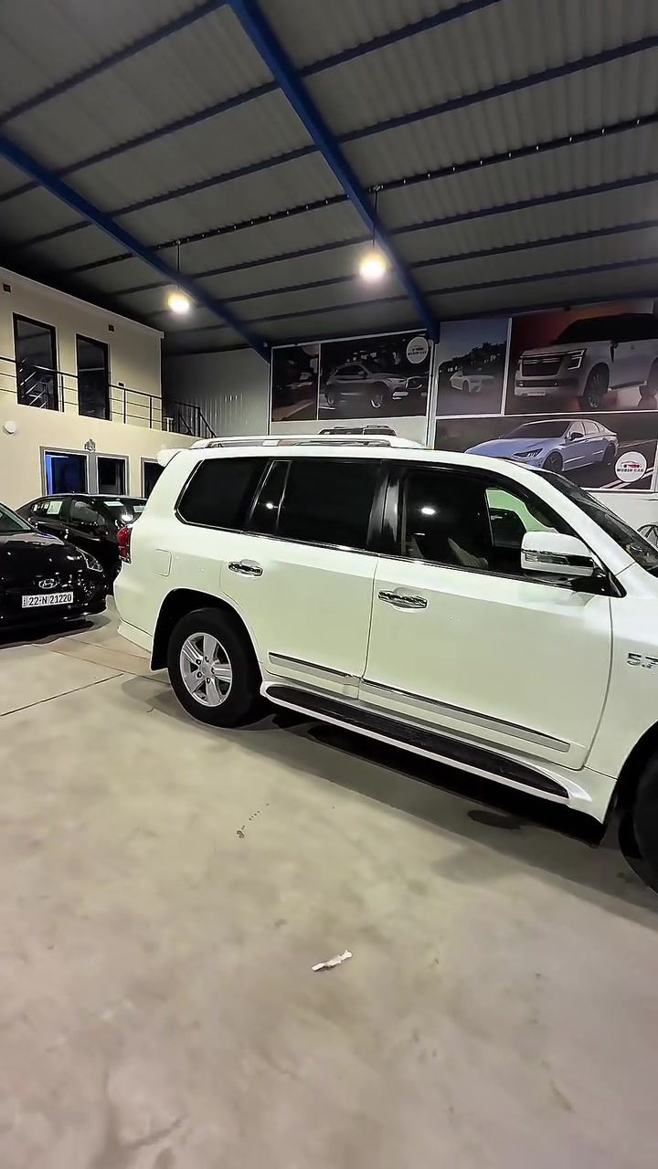 لاندكروز VXR • ٢٠١٣ • بغداد