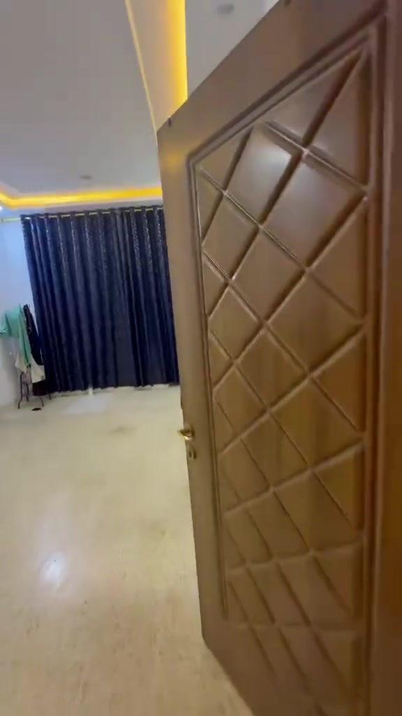 حي عدن • شقة طابق ثاني • فول زيرو