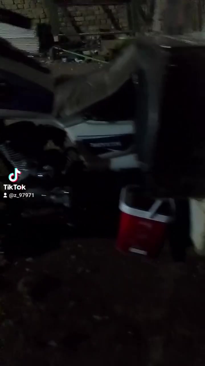 ستوته مديل 16جاهزه من رقم سنويه سعر 3ونص رقم هاتف *********** لاحدي يجي جيب سعر من يمه رجان بدون حراج يجيه رد مني مايعجبه مايكدر ع سعر خليه    دير وجهه😒
