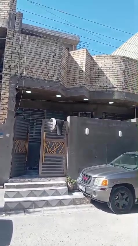 السلام عليكم بيت للبيع مساحة ١٠٠ متر طابق واحد واجهة ٧ نزال ١٤ في الخطيب الزراعي شارع خولة للمعلومات أكثر الاتصال على ***********
