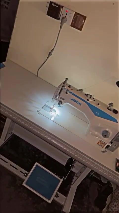 جاك • أصلي • مستعمل أقل من شهر