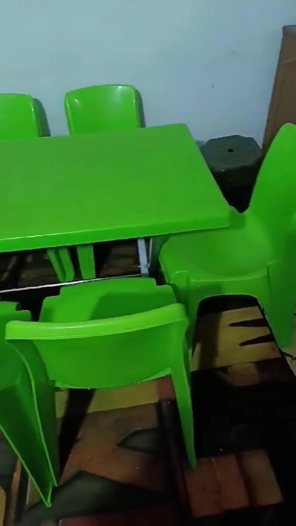 ميز مع 6كراسي ٤٠
***********
