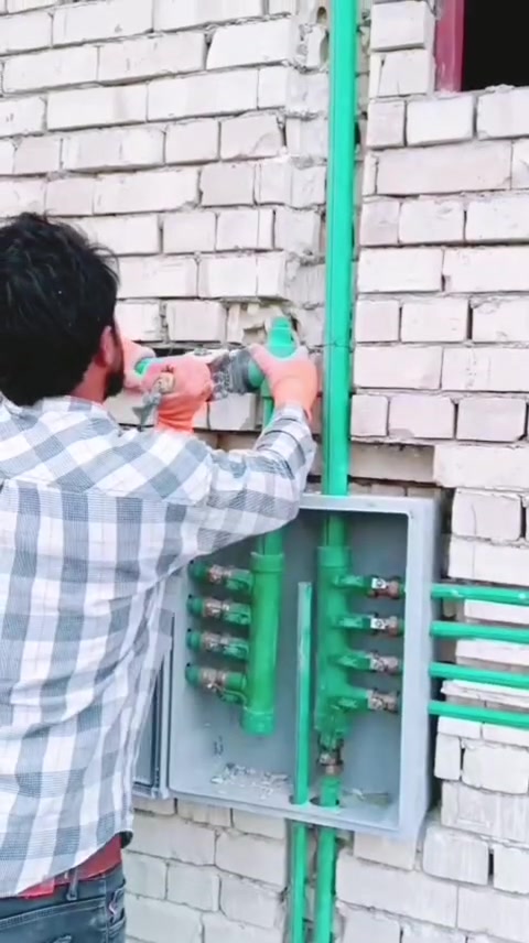 كهرباء منازل • سباكة صحية • واسط